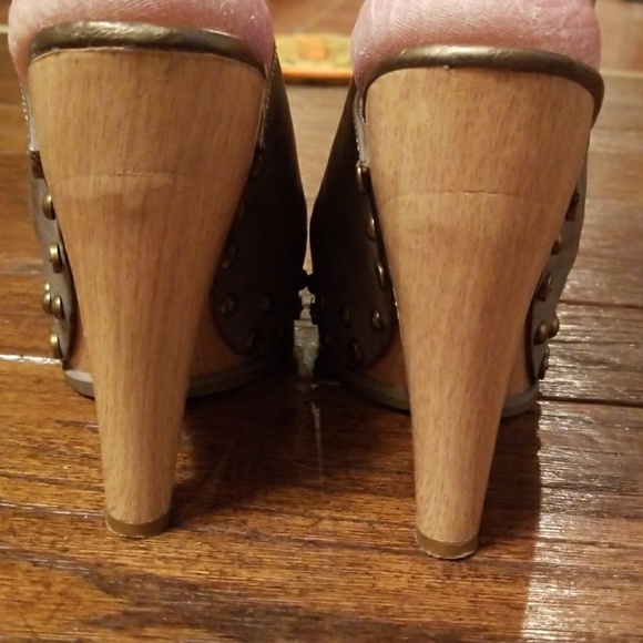 Calvin Klein Heels - Picture 3 of 6